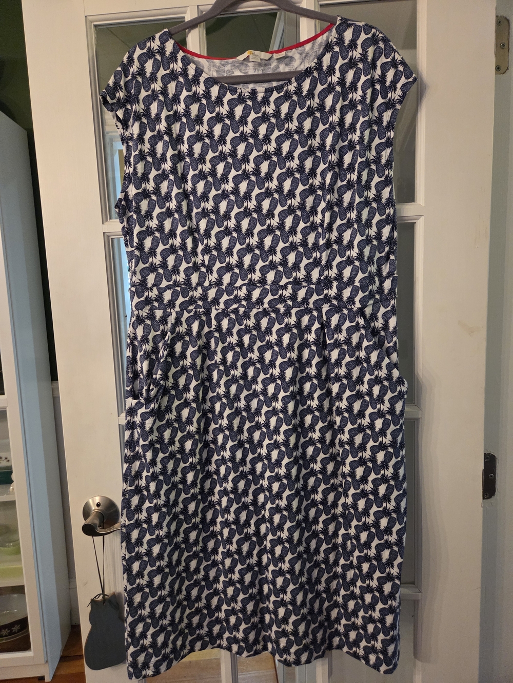 Boden Blue Pineapple Print Cap-Sleeve Jersey Dress - Size 16/18L - Picture 5 of 11